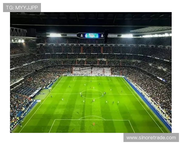 足球与全球文化碰撞的瞬间探索：从球场到社会影响力的深度剖析